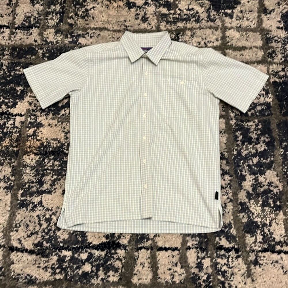 Patagonia Short Sleeve button up. Size medium. NWOT.